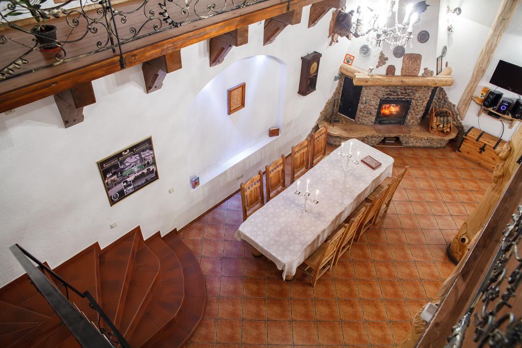 Hôtel Karalinski Falvarok Tyzengauza à Korolino  Chambre photo