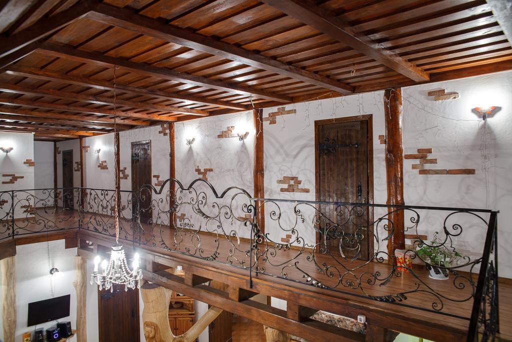 Hôtel Karalinski Falvarok Tyzengauza à Korolino  Chambre photo